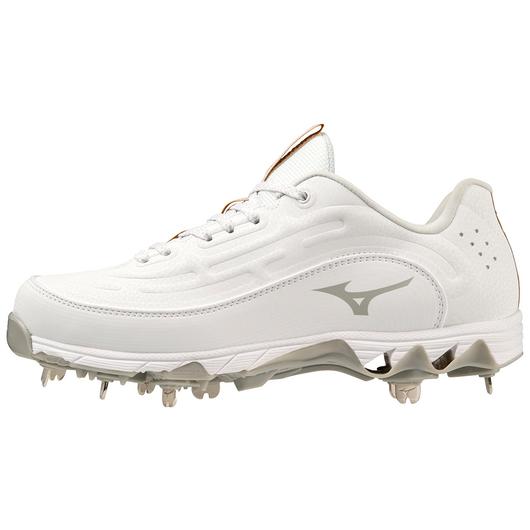 9-Spike Swift 8 Low Women's Metal Softball Cleat - White