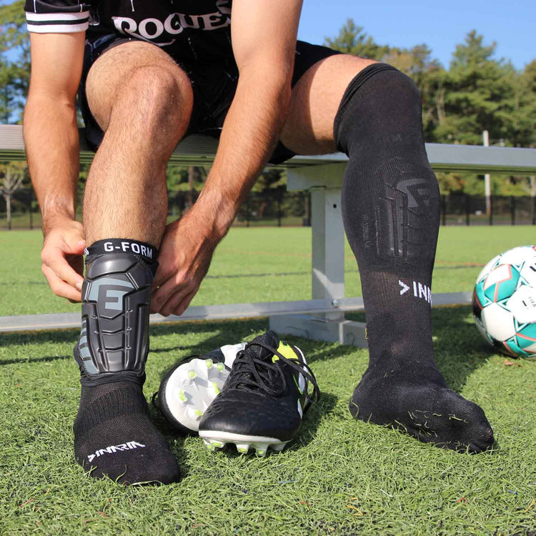 Pro-S Vento Soccer Shin Guard - Black